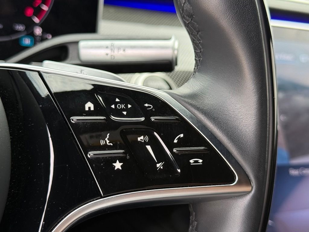 Used 2025 Black Mercedes-Benz S 580e image 16