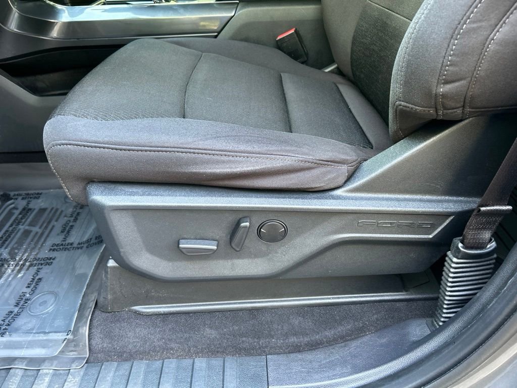 Used 2023 Gray Ford XLT image 17