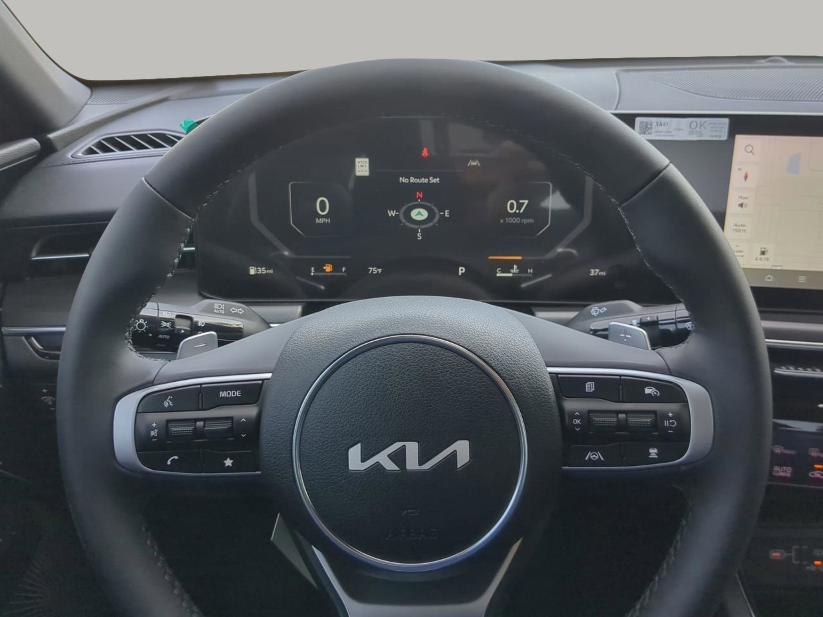 2026 Kia K5 GT - Photo 27