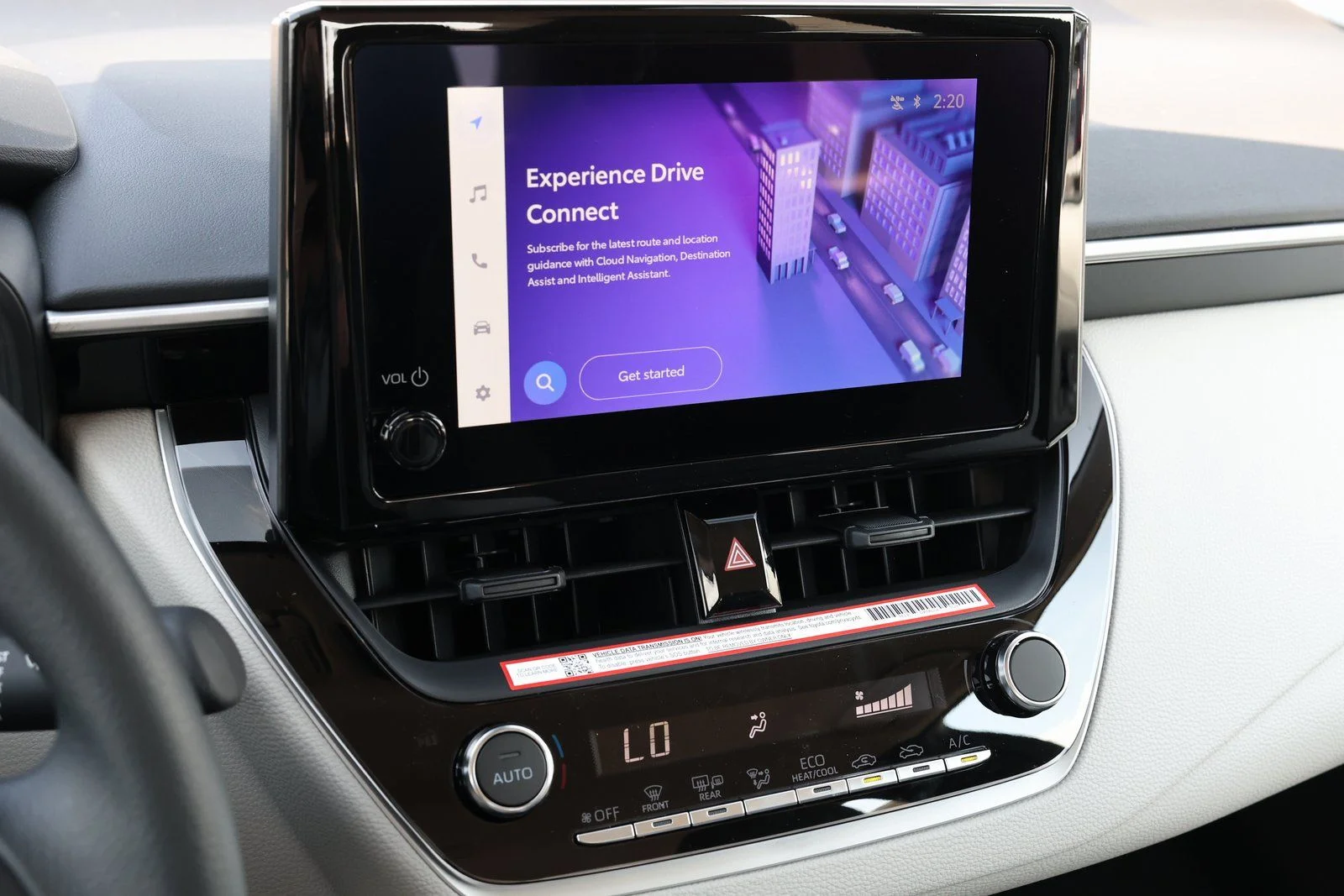2026 Toyota Corolla LE - Photo 18