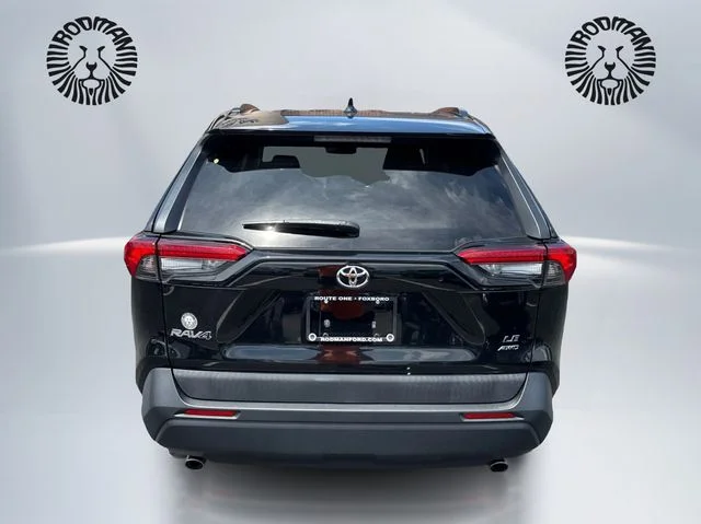 Certified Used 2019 Midnight Black Metallic Toyota LE image 7