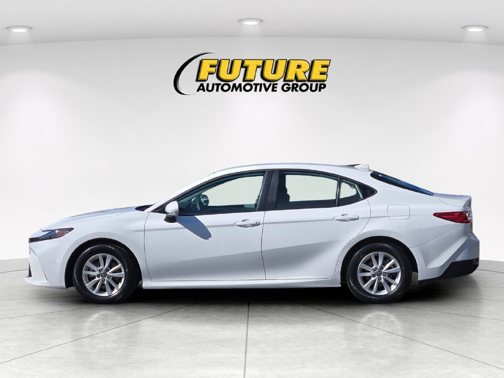 Used 2025 White Toyota LE image 7