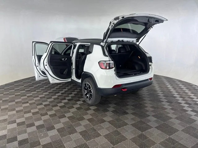 Used 2025 White Jeep Trailhawk image 16
