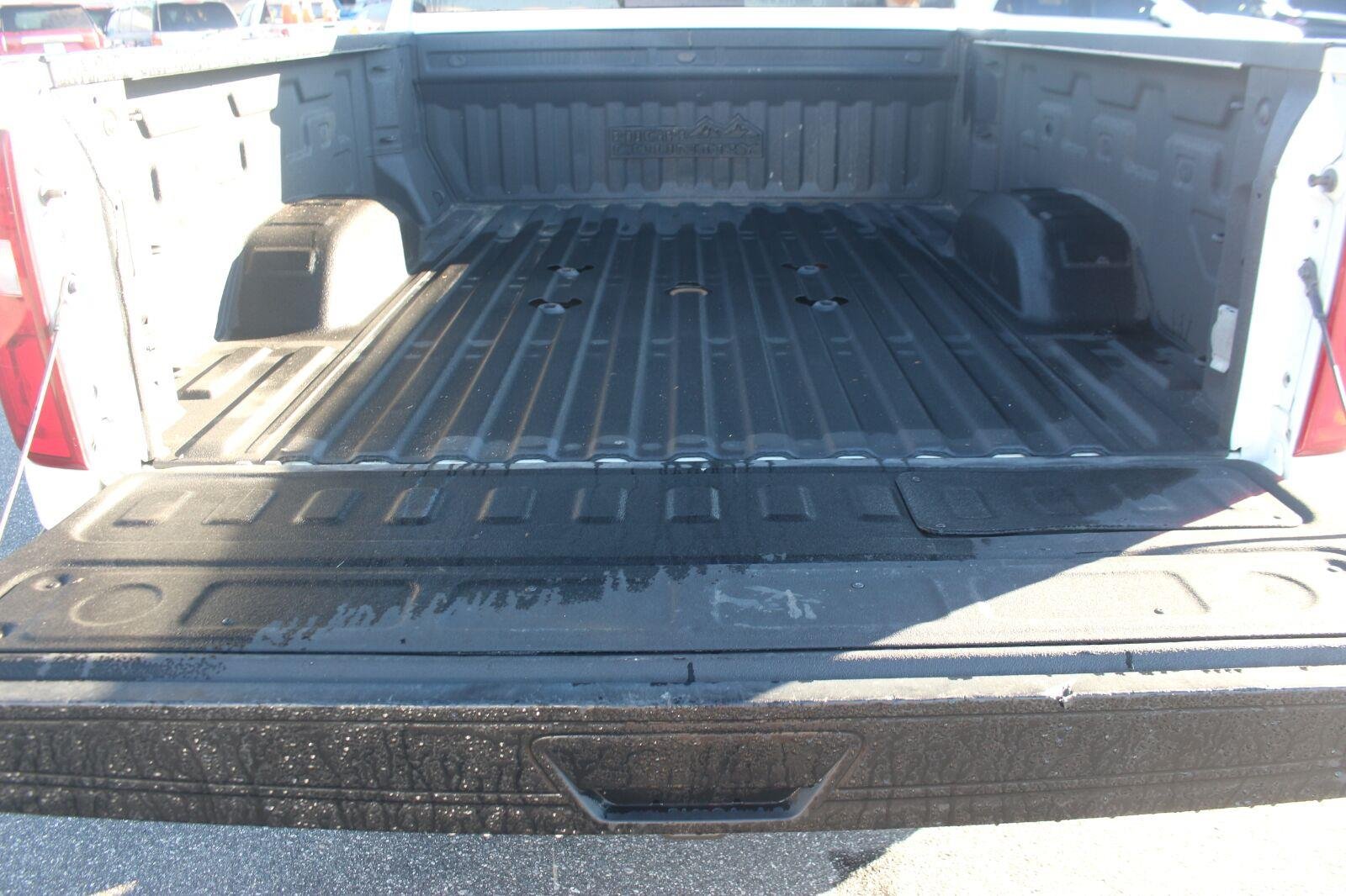 Used 2021 SUMMIT WHITE Chevrolet High Country image 13