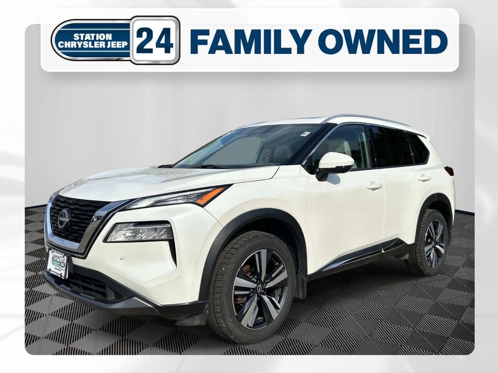 Used 2023 White Nissan SL image 1