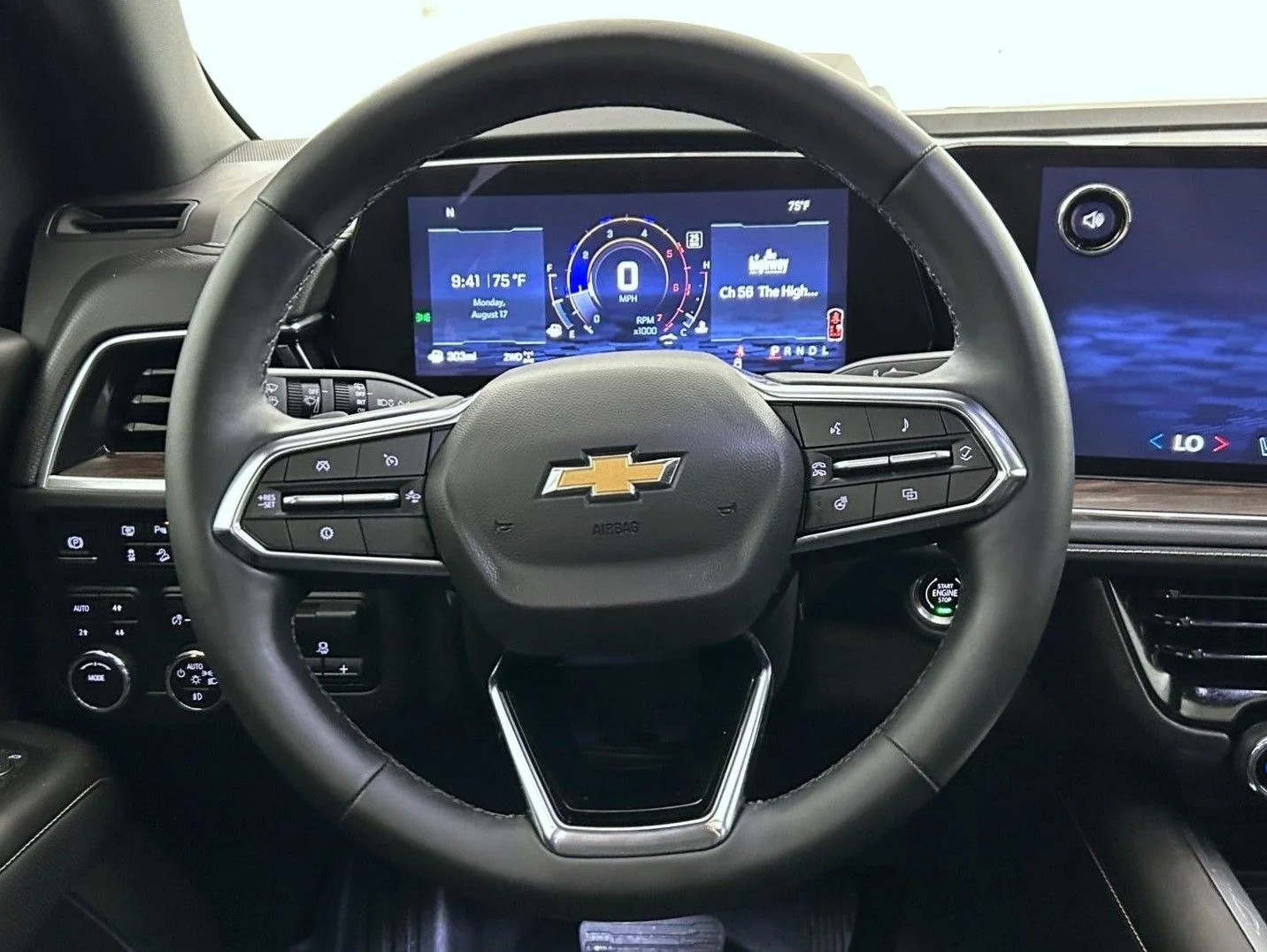 Used 2025 Gray Chevrolet Premier image 11