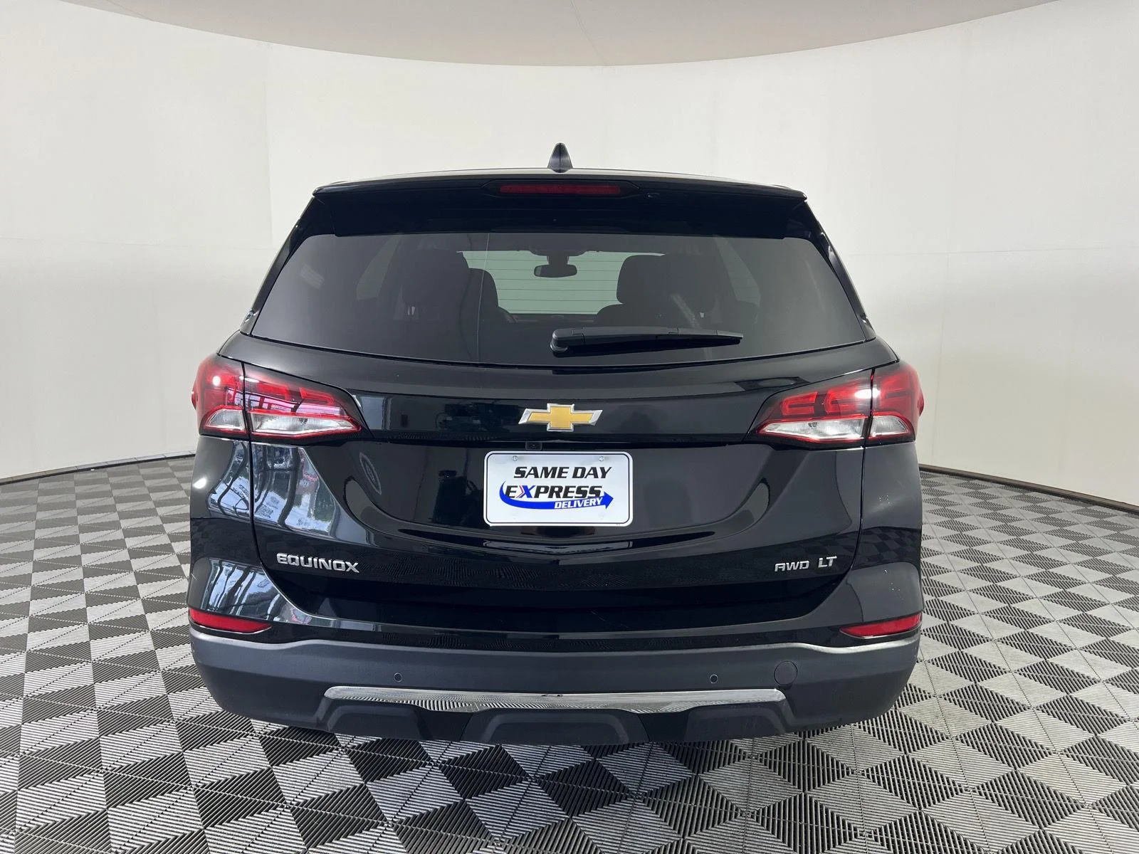 Used 2024 Mosaic Black Metallic Chevrolet LT image 25