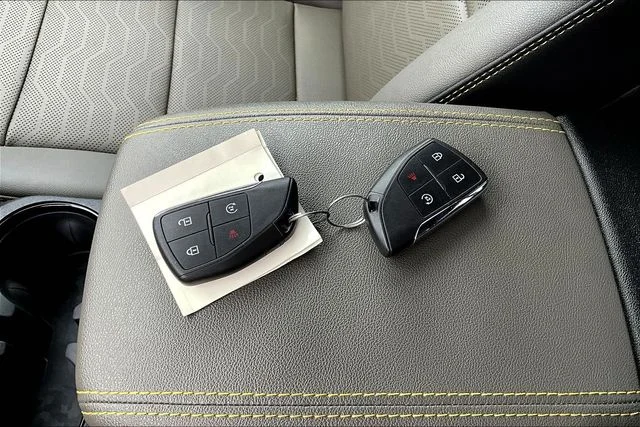 Used 2025 Black Chevrolet ZR2 image 35