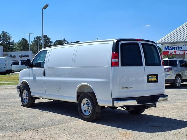 2025 Chevrolet Express Cargo Work Van - Photo 8