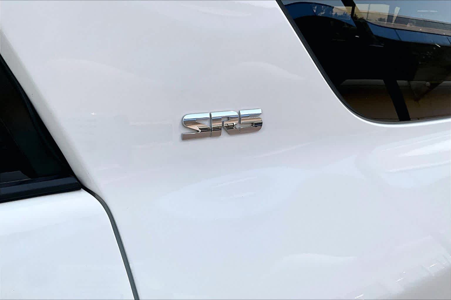 Used 2021 Super White Toyota SR5 image 33