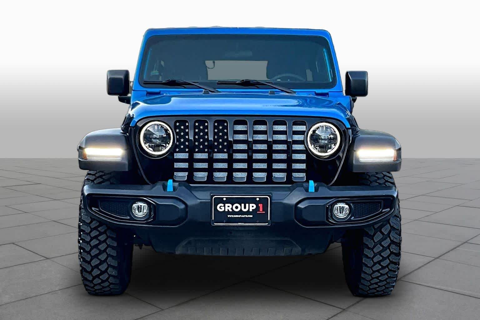 Used 2023 Hydro Blue Pearlcoat Jeep  image 4