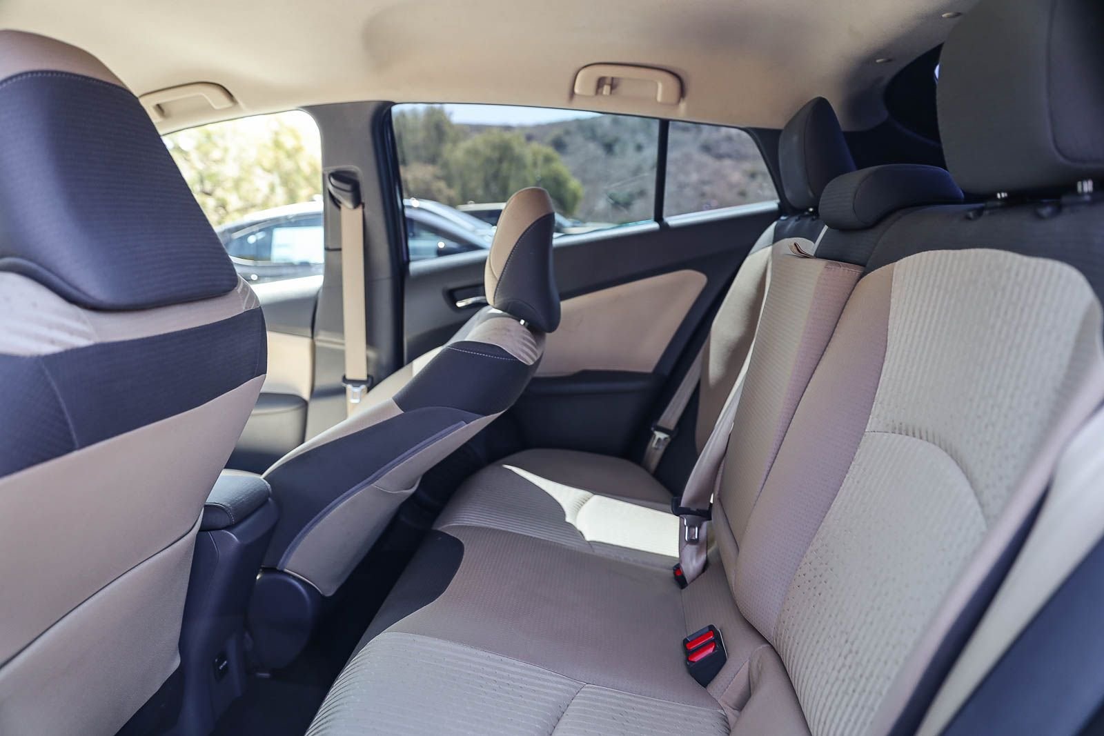 Certified Used 2018 ATTITUDE BLACK MC. Toyota Two image 16