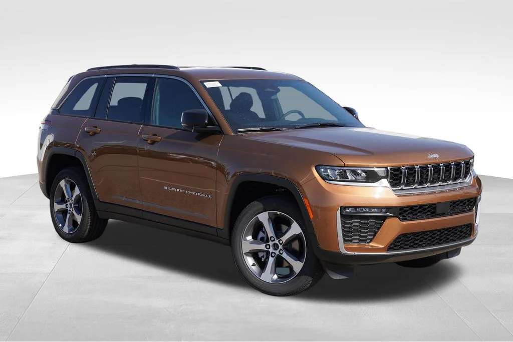 New 2026 Copper Shino Metallic Clearcoat Jeep Limited image 1