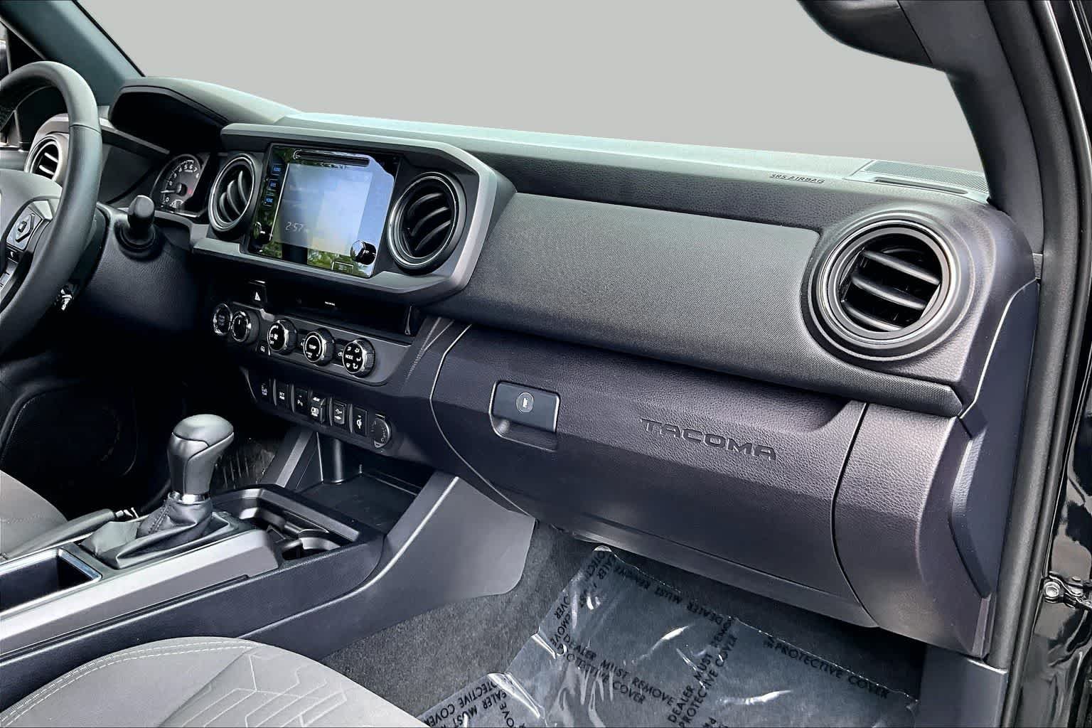 Used 2018 Midnight Black Metallic Toyota TRD Off Road image 18