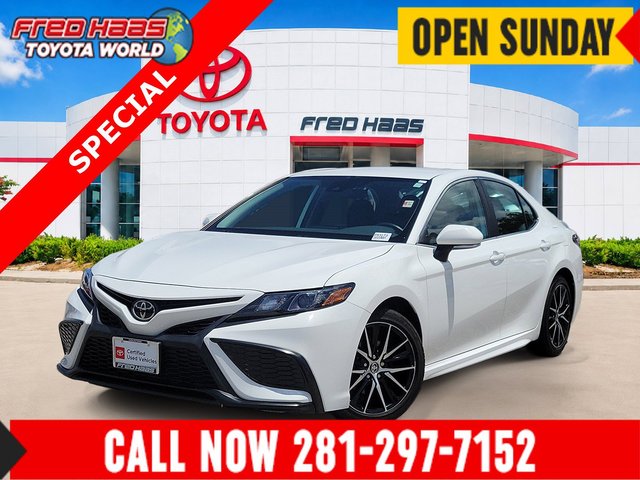 2024 Toyota Camry SE