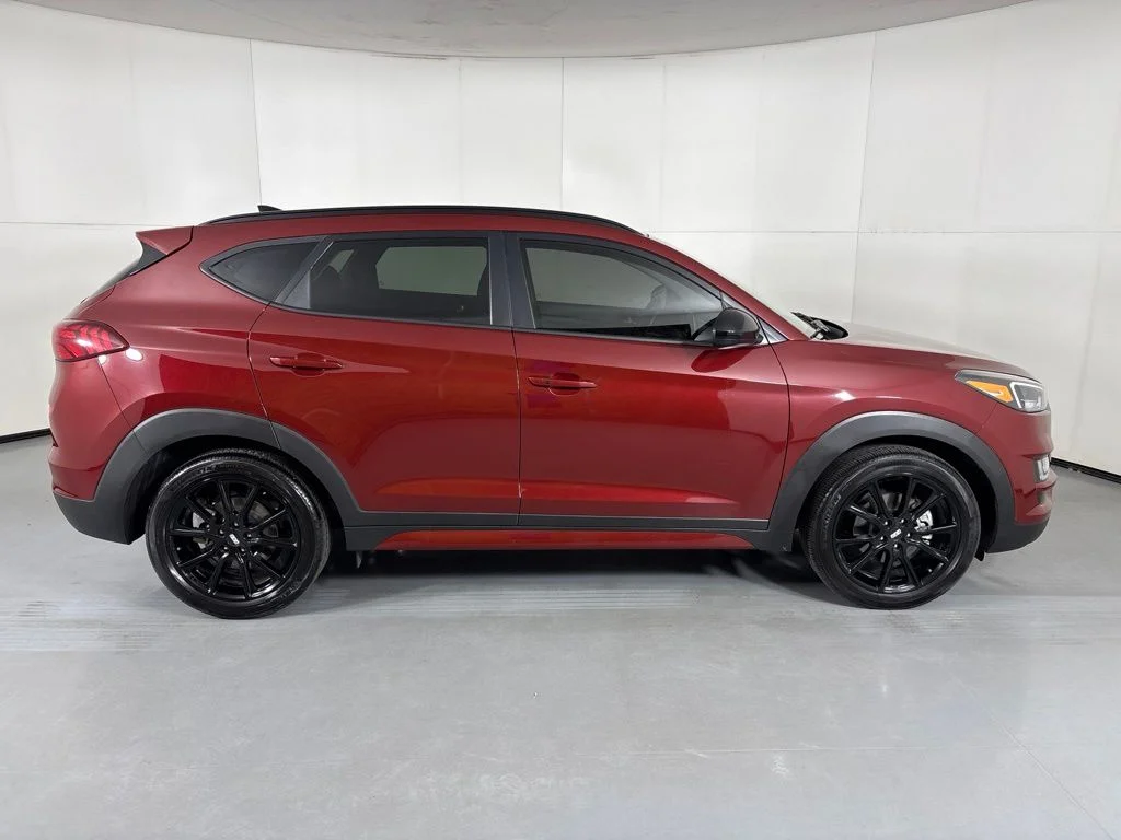Used 2019 Red Hyundai Night image 9