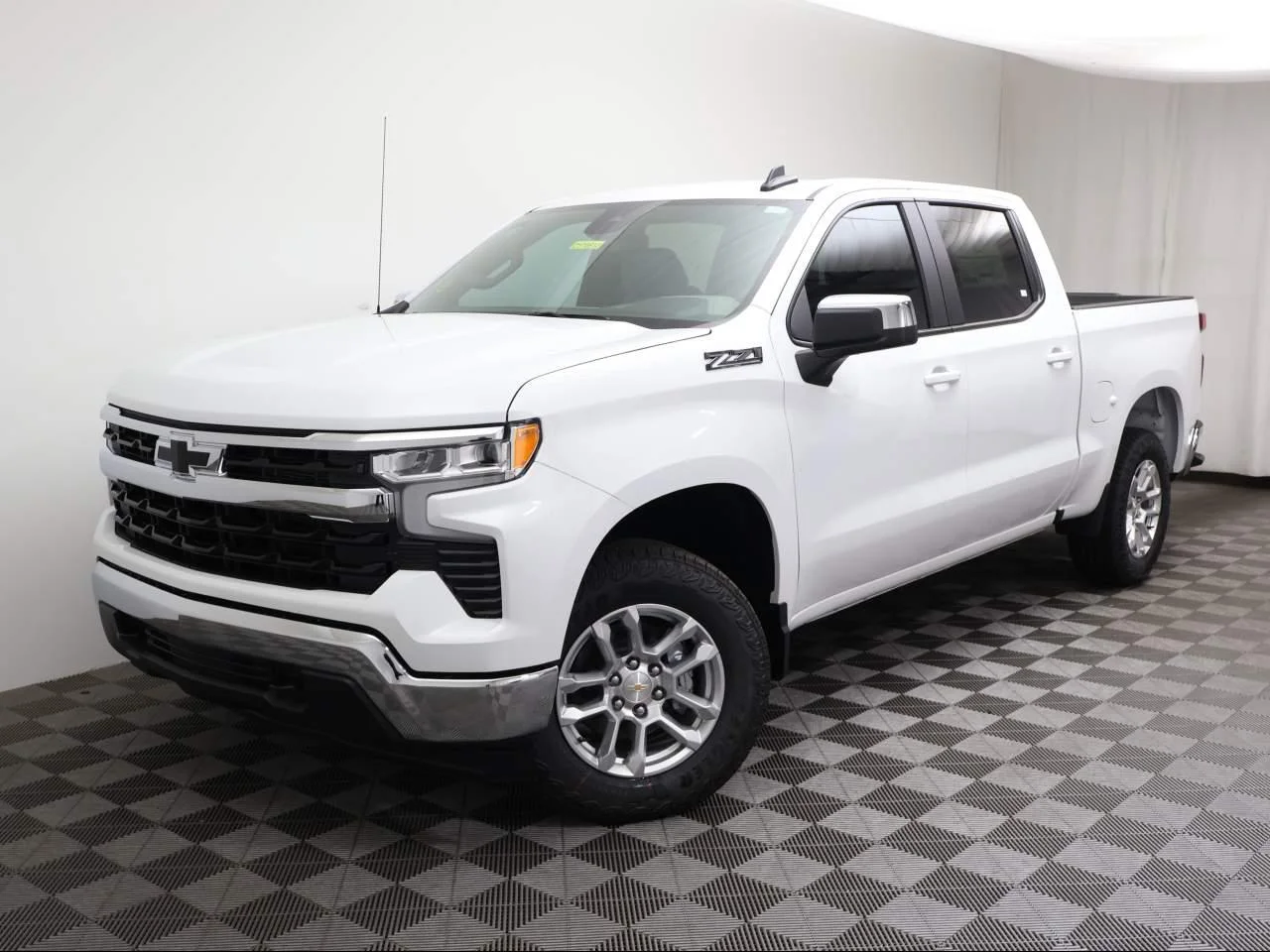 New 2026 Summit White Chevrolet LT image 25