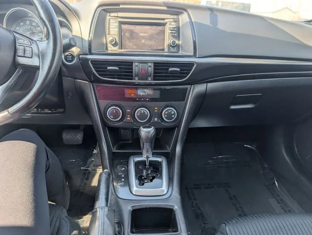 Used 2014 Blue Mazda i Sport image 13
