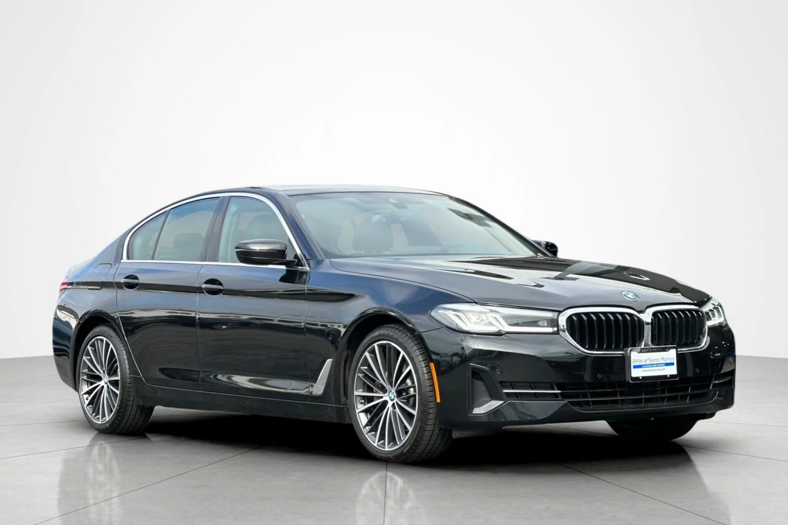Used 2023 Black Sapphire Metallic BMW 530i image 7