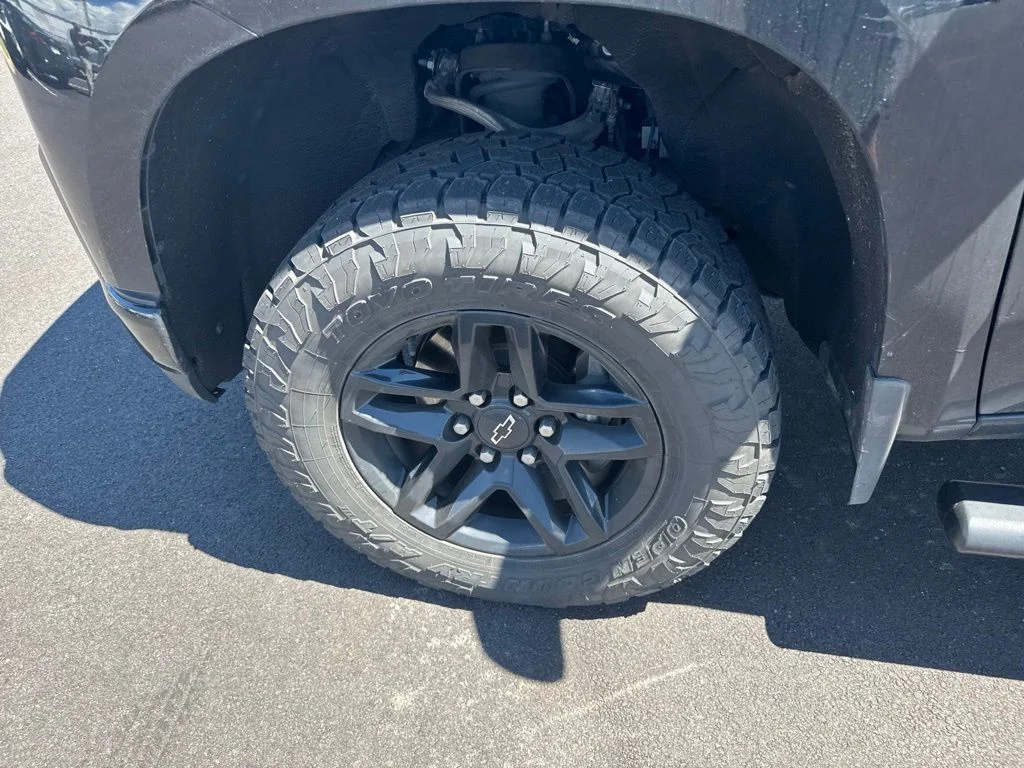 Used 2019 Black Chevrolet LT Trail Boss image 22