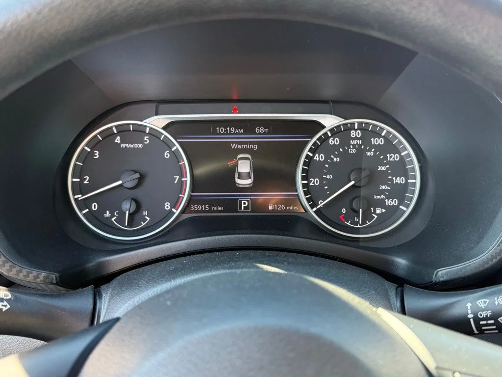 Used 2024  Nissan SV image 20