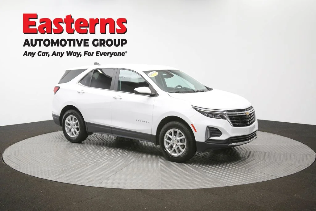 Used 2022 White Chevrolet LT image 47