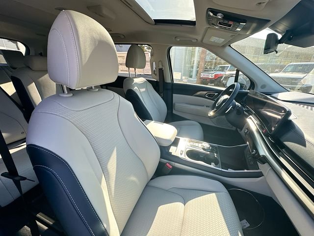 New 2026 White Kia SX Prestige image 31