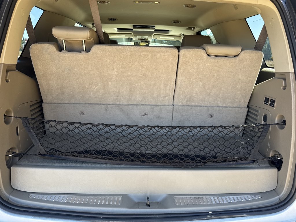 Used 2018 White GMC SLT image 9
