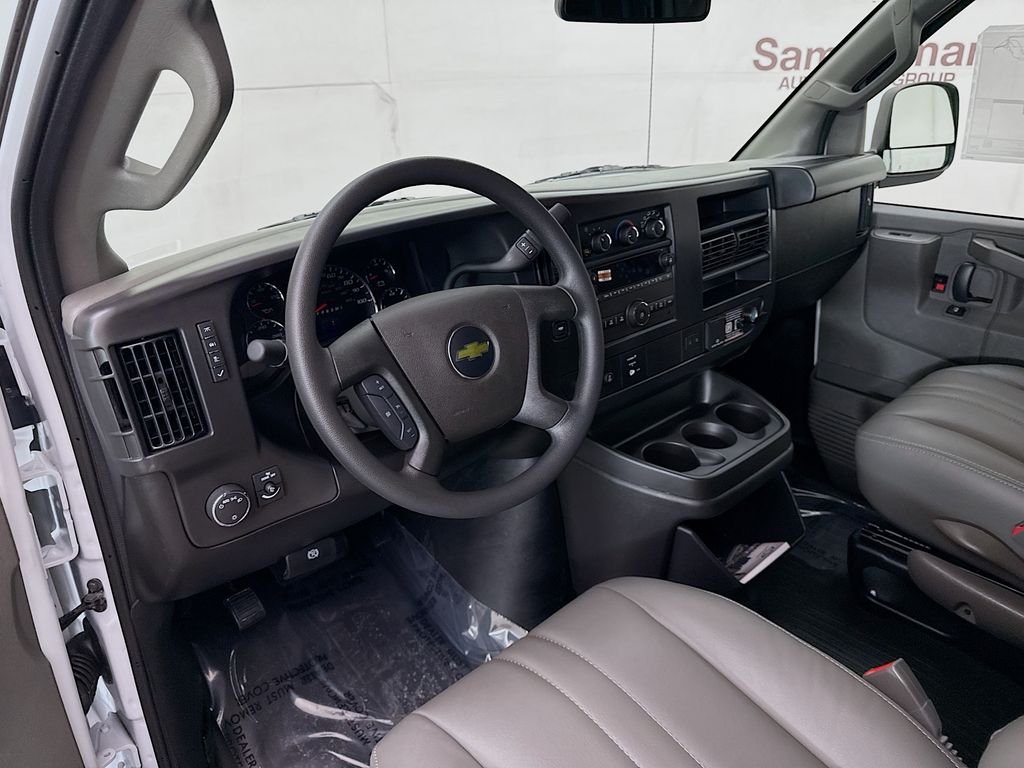 2026 Chevrolet Express Cargo Work Van - Photo 22