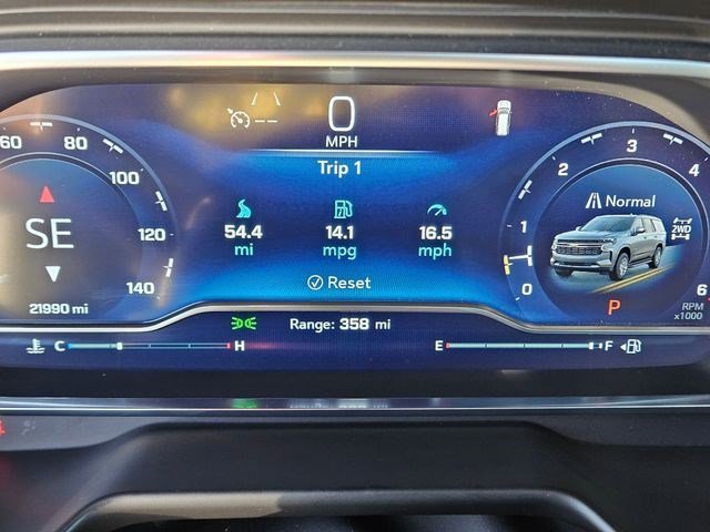 Used 2024 Summit White Chevrolet LT image 23