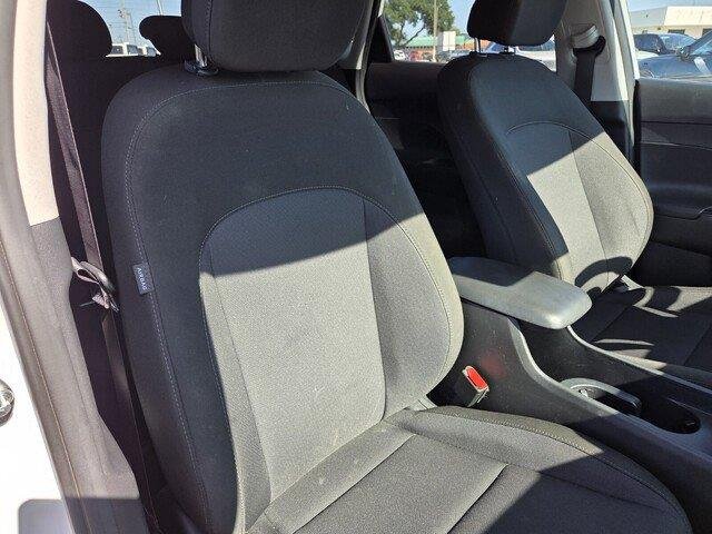 Used 2025 Atlas White Hyundai SEL image 29