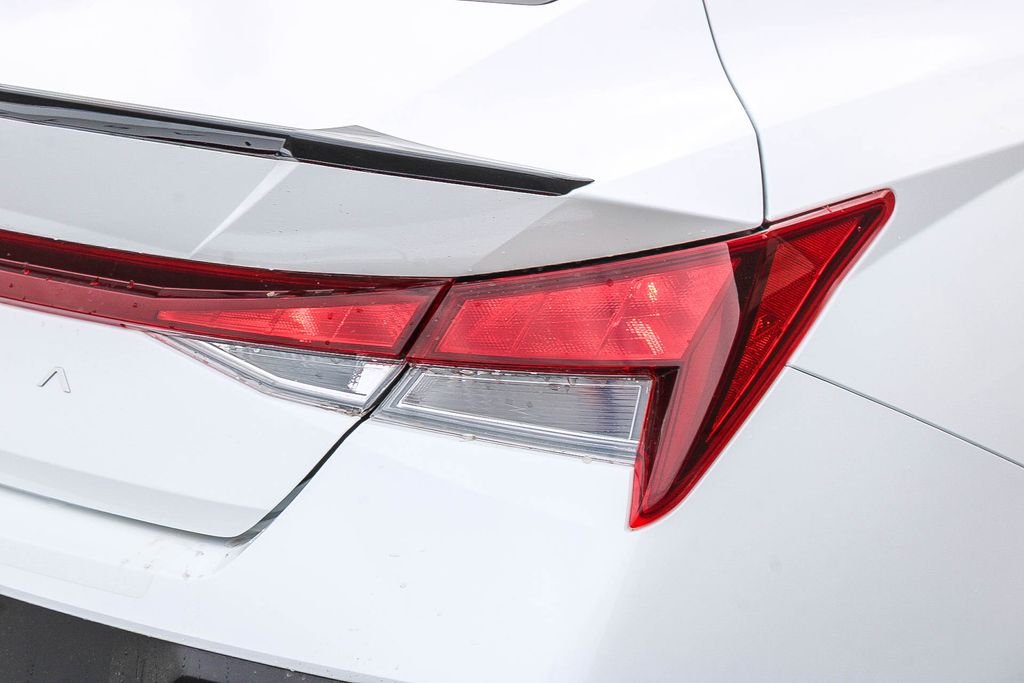 Certified Used 2025 White Hyundai SEL Sport image 12