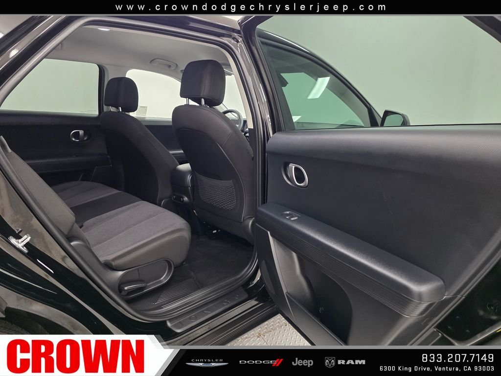 Used 2024 Black Hyundai SEL image 16