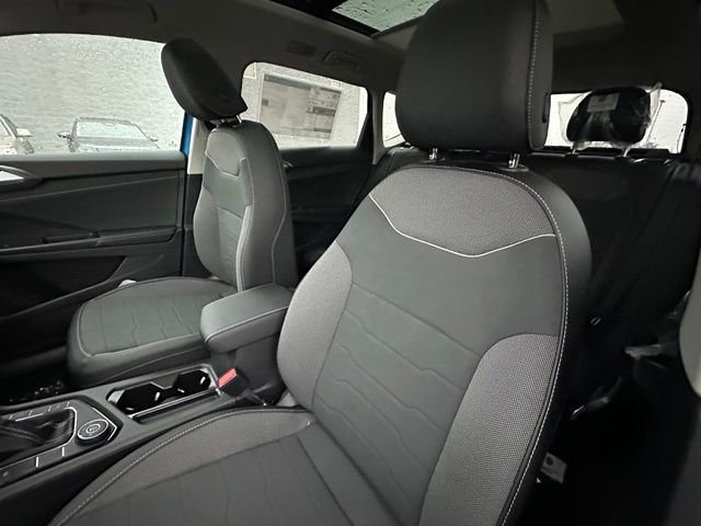 New 2026 Cornflower Blue W/Deep Black Roof Volkswagen 1.5T SE Black image 24