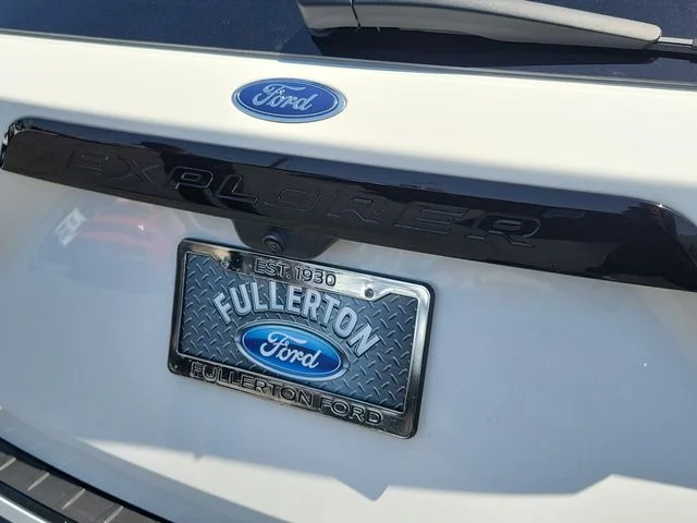 Used 2023 White Metallic Ford ST-Line image 8