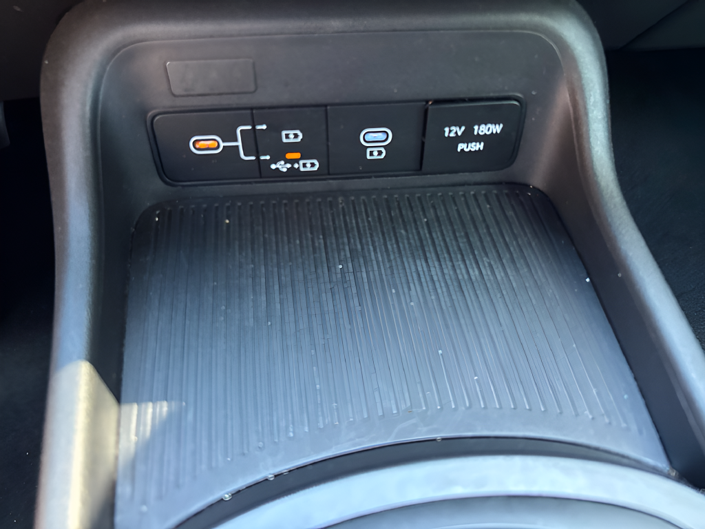 Certified Used 2025 Gray Hyundai SEL image 31