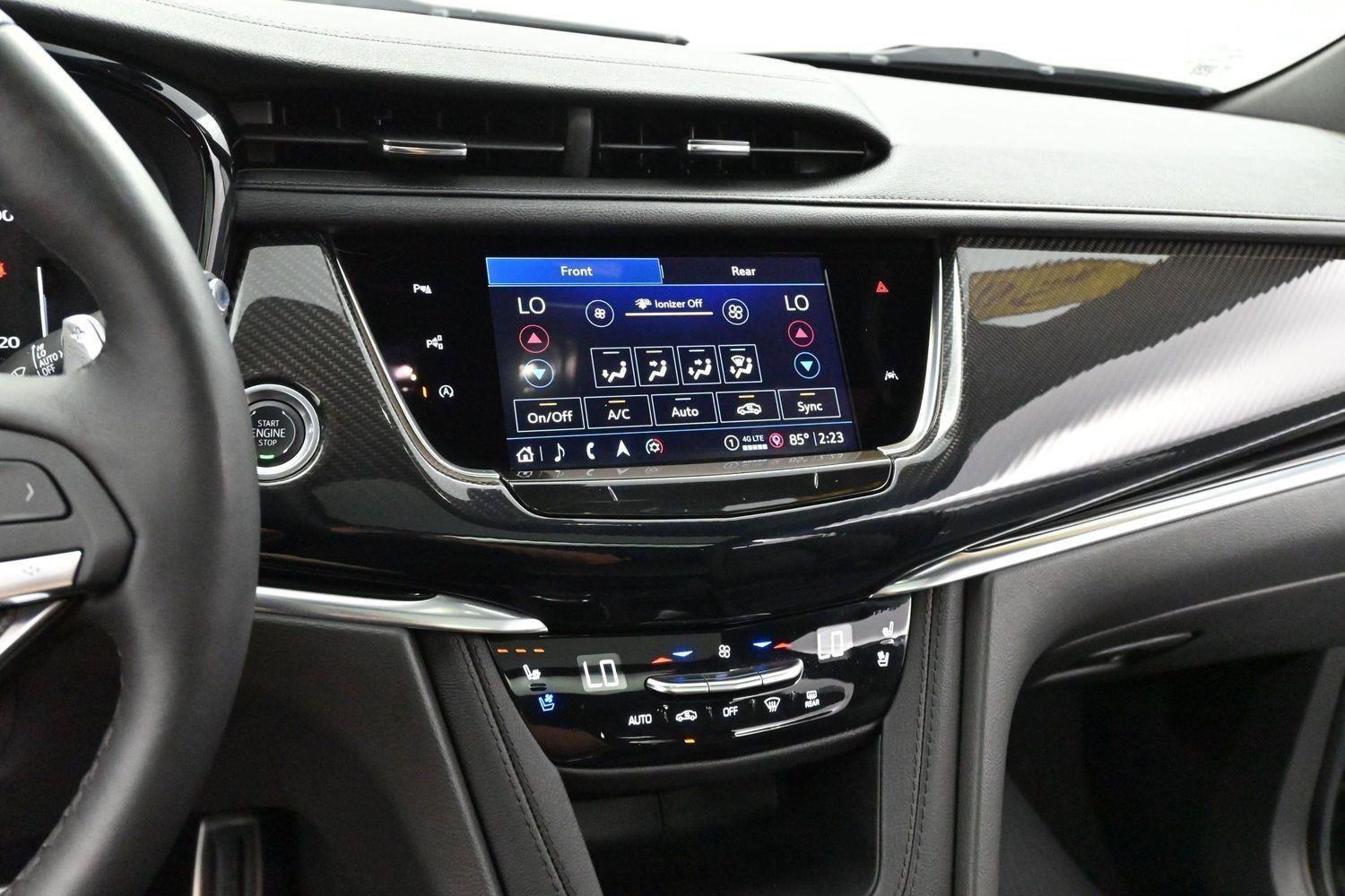 Used 2024 Argent Silver Metallic Cadillac Sport image 19