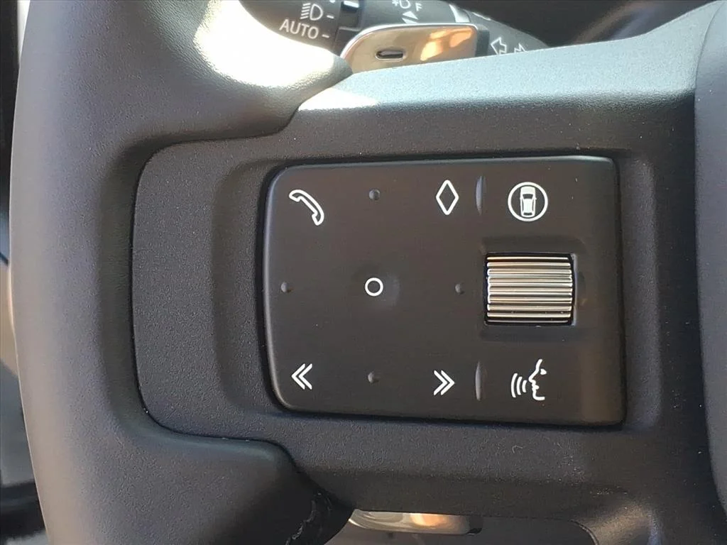 2026 Land Rover Defender V8 - Photo 16