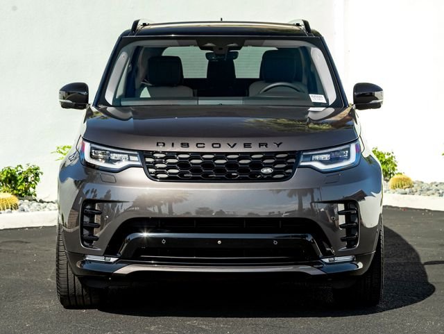 Certified Used 2025 Charente Gray Premium Metallic Land Rover Dynamic SE image 3