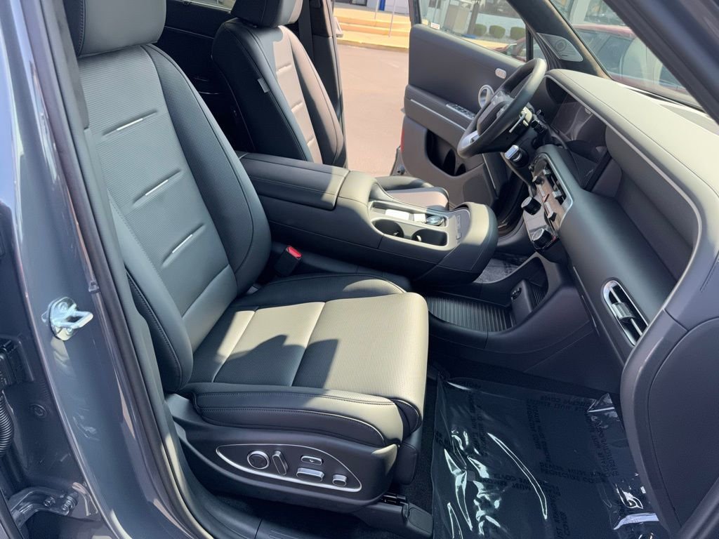 New 2026 Gray Hyundai Calligraphy AWD image 32