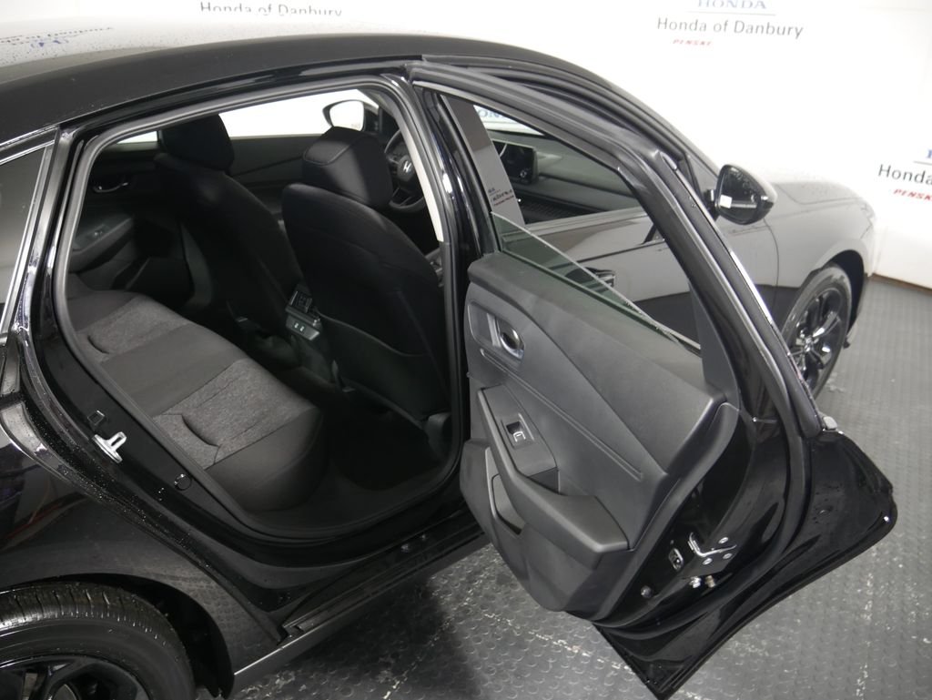 New 2026 Crystal Black Pearl Honda SE image 8