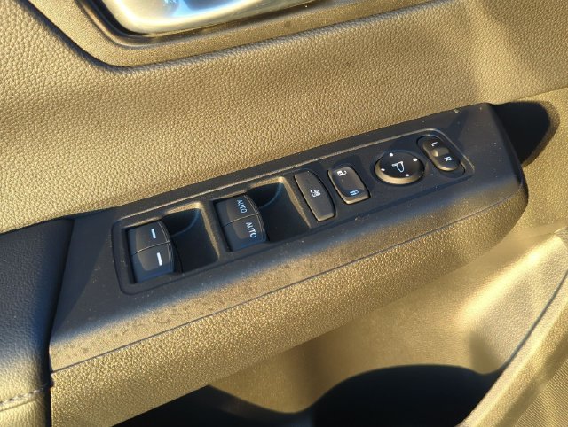 Used 2025 Urban Gray Pearl Honda EX image 19