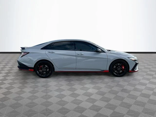 Used 2025 Gray Hyundai Base image 4