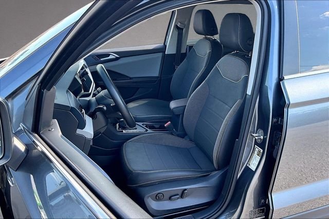 Used 2024 Platinum Gray Metallic Volkswagen 1.5T SE image 24