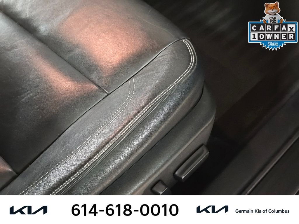 Used 2017 Black Toyota XLE image 28