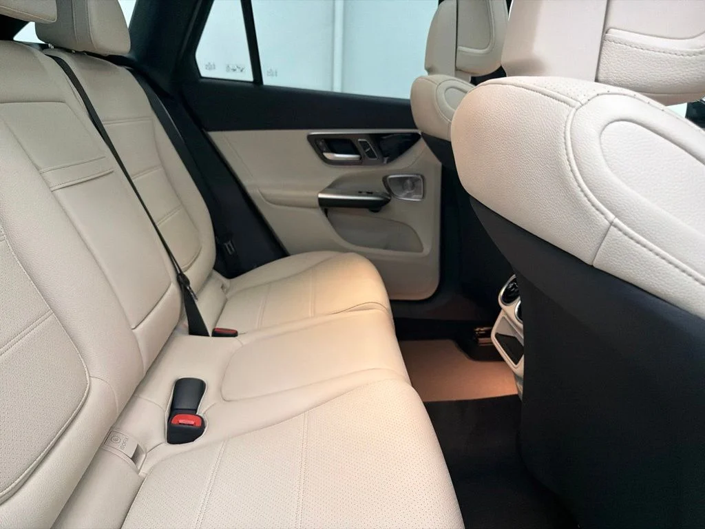 New 2027 Gray Mercedes-Benz GLC 300 image 26