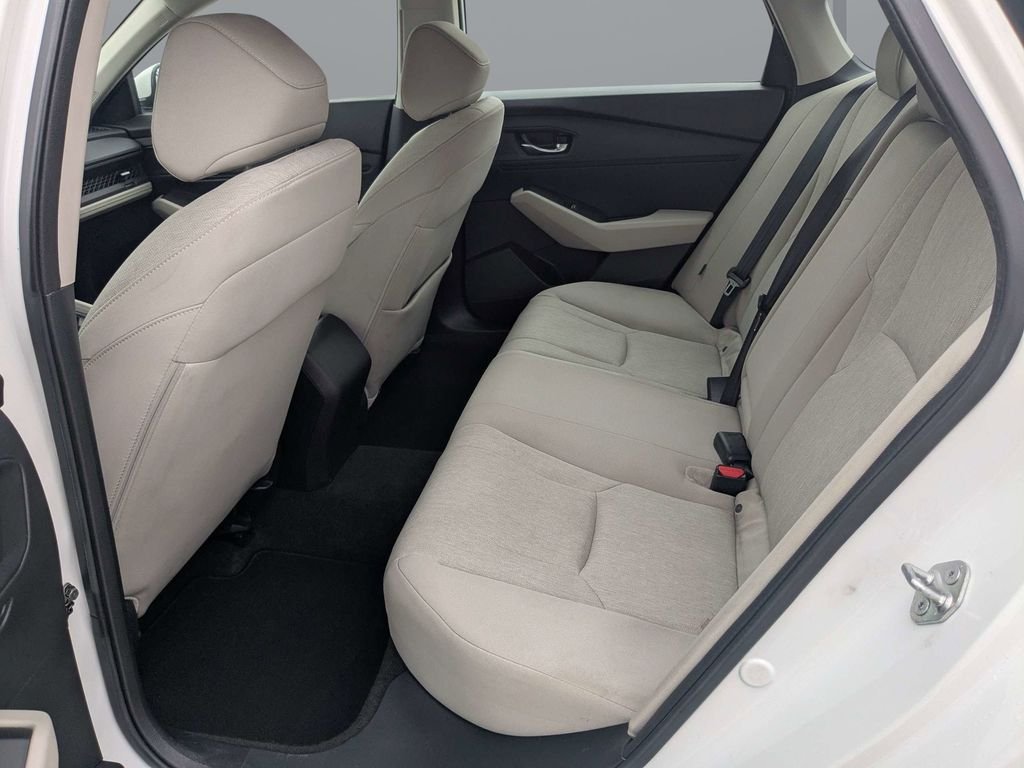 Used 2023  Honda EX image 12