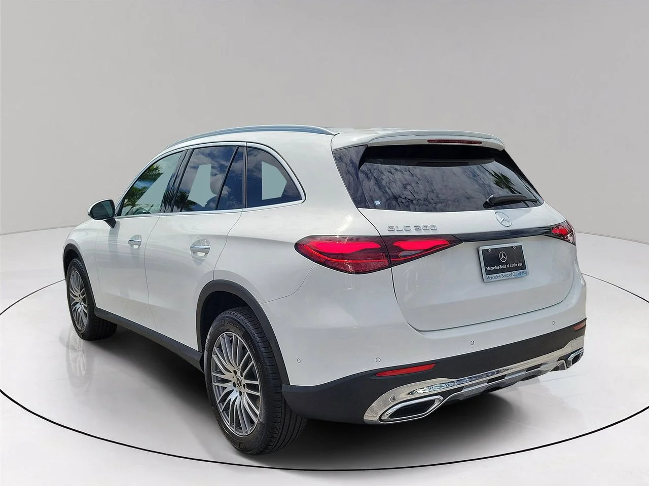 New 2026 Polar White Mercedes-Benz GLC 300 image 6