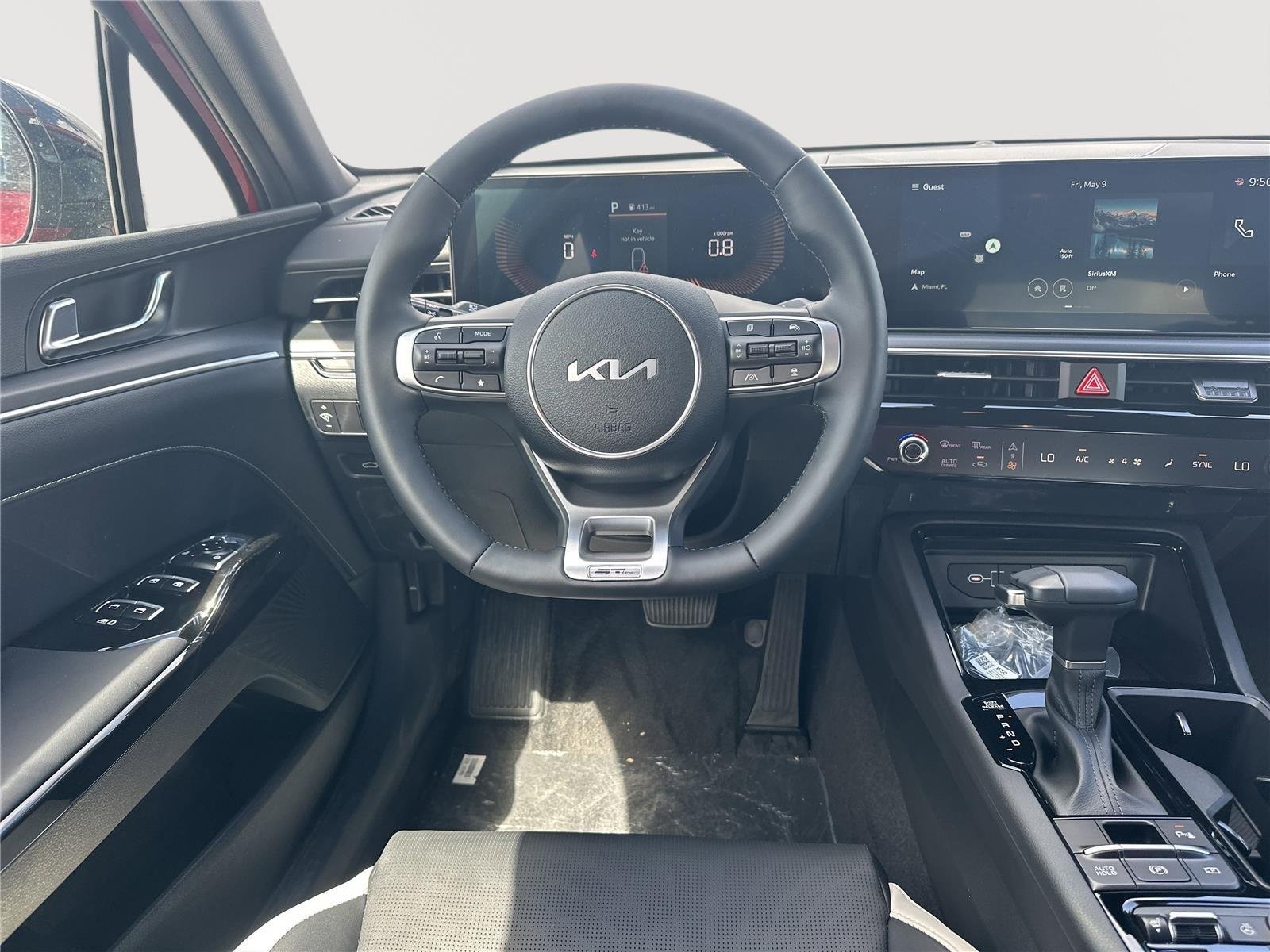 2025 Kia K5 GT-Line - Photo 18