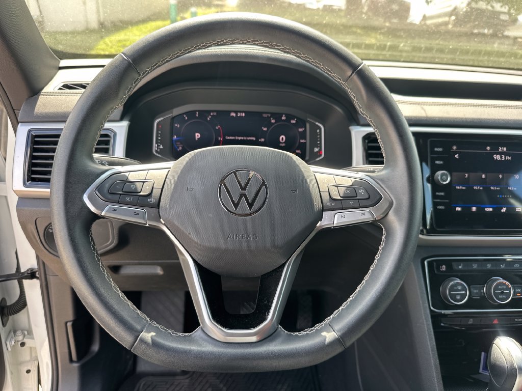 Used 2023 White Volkswagen 3.6L V6 SE w/Technology image 41